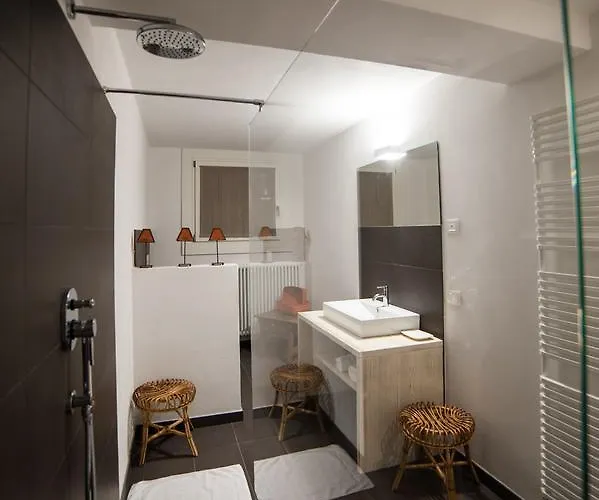 Dimora Al Bivacco Couette-café 3*